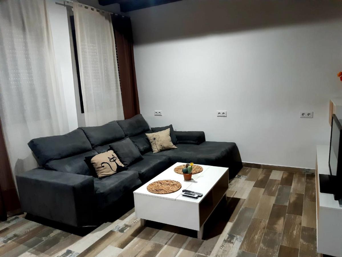 Apartamentos Callampa Torrejon el Rubio Exterior photo
